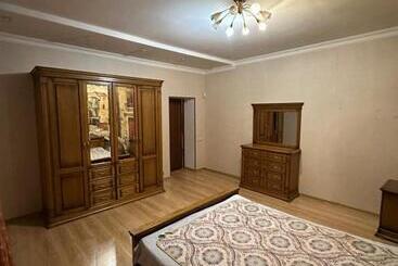 فندق صغير Dom2