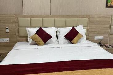 Отель Seth Murlidhar Seva Sadan Near Prem Mandir