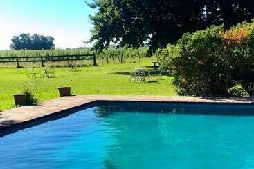 فندق Los Vagones De Areco