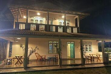 호텔 Stilt Midigama