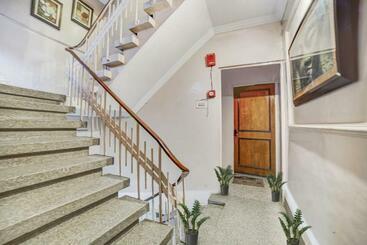 Oyo Flagship Hotel Naveen