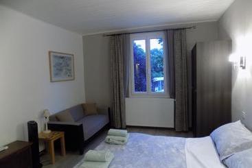 Bed and Breakfast No 5 Plaisance Chambre D Hôtes