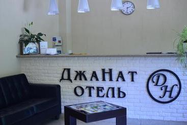 هتل Dzhanat