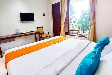 Szálloda Sangga Buana Resort & Convention