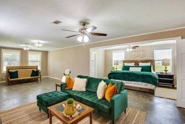 コテージ Charming Oklahoma Escape Near Beaches & Golfing!