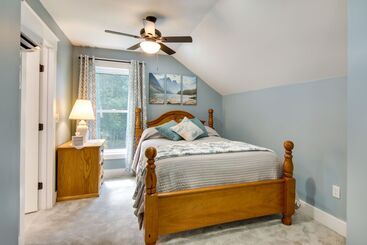 Christy S Cottage W/ Hot Tub   2 Mi To Beach!