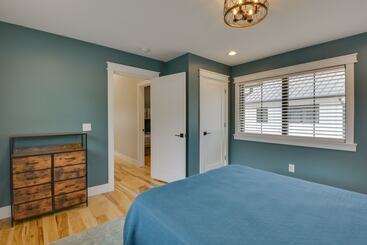 بيت ريفى Modern Lake Ontario Escape W/ Beach Access!