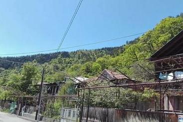 تختخواب و صبحانه Guest House Khatuna