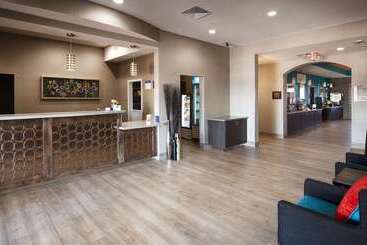 호텔 Best Western Plus Lonestar Inn & Suites