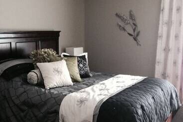 호텔 Driftwood Heights Bed & Breakfast