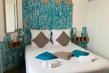 هتل Hôtel Familial L Ostréi