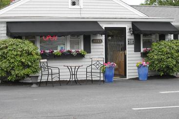 Parker's River Motel