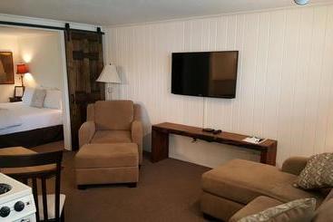 Parker's River Motel