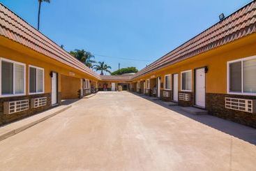 ホテル El Dorado Inn