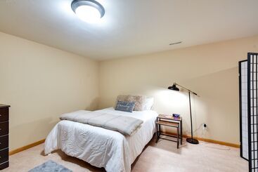Сельский дом Cozy Iowa City Home ~ 2 Mi To Kinnick Stadium!