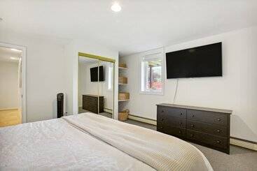 بيت ريفى Crystal Lake Vacation Rental, 3 Mi To Betsie River