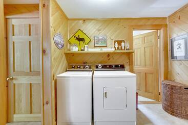 茅舍 Gorgeous Sunday River Cabin W/ Saltwater Hot Tub!