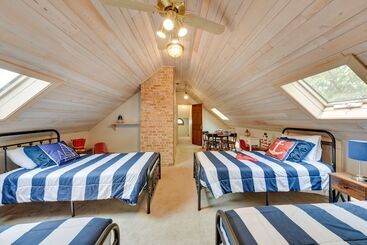 茅舍 Pistakee Lake Estate W/ Boat Dock & Launch!