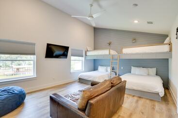 茅舍 Pool, Hot Tub & Views: Malakoff Gem On Cedar Creek