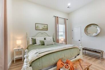 بيت ريفى Modern, Riverfront Family House W/ Balcony & Grill