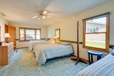 Riverfront Au Gres Cottage W/ Fire Pit & Grill!