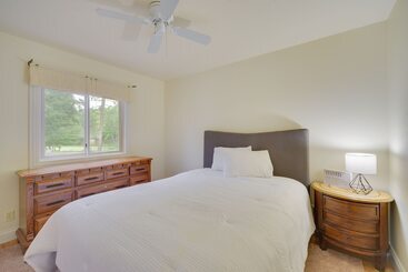 بيت ريفى Spacious Lakefront New Auburn Home W/ Sunroom