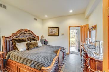 بيت ريفى Spacious Virginia Retreat W/ Deck & Scenic Views!