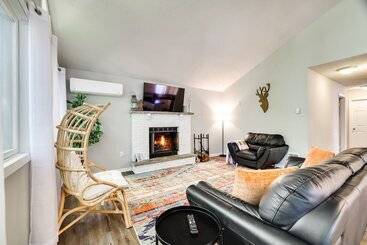 茅舍 Tobyhanna Home W/ Hot Tub & Community Perks!