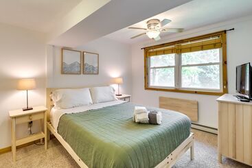بيت ريفى Tree Lined Pocono Lake Retreat: Walk To Beaches!