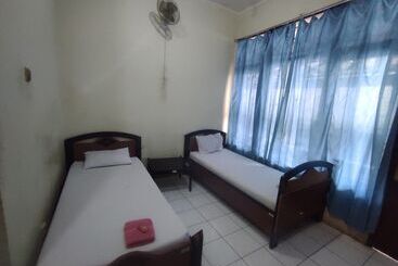 Capital O 93024 Hotel Ganesha