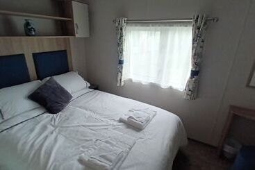 Project Binka Luxury Caravan / Lodge 2 Bedrooms