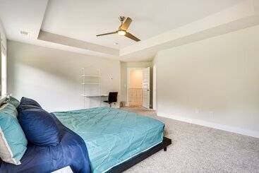 별장 Huntsville Oasis W/ Basketball Court & Patio!