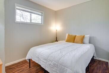 بيت ريفى Lakefront Oasis: Boat Slip, Kayaks & Outdoor Pool