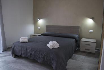 بنسيون Four Winds B&b