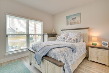 بيت ريفى Snowbird Getaway: Windmark Beach Home!