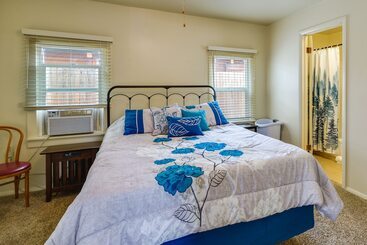 Quaint Cody Cottage W/ Grill: Walk To Downtown!