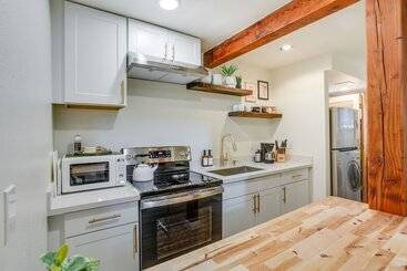 بيت ريفى Updated Tacoma Home W/ Fire Pit!