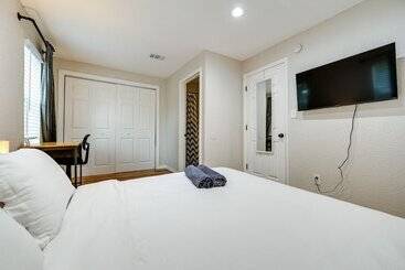 Сельский дом Wfh Friendly Tampa Home Rental: 2 Mi To Downtown!