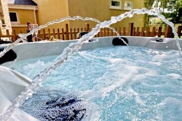 별장 8 Coach House