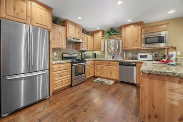 Сельский дом Silver Pine Place