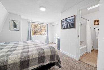 קוטג'' Sugarwood