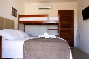 مسافرخانه Pousada Via Do Sol