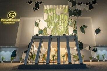 בית מלון כפרי Clubway Grand