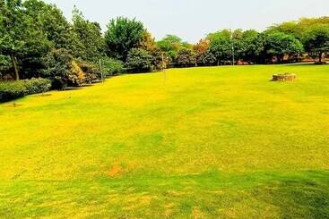 בית מלון כפרי Luxury Private Farmhouse