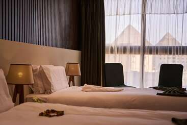 هتل New Pyramid Front