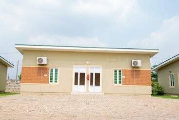 Отель Peace De Luxe Limited