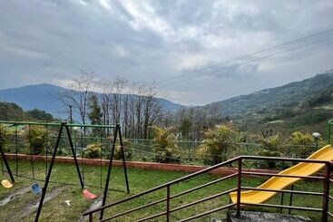 בית מלון כפרי Rumtek Boutique Nest