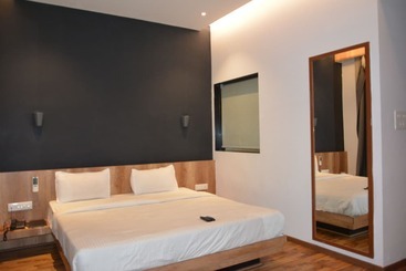 בית מלון כפרי The Grand Neelam