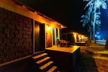 酒店 The Seventh Heaven Resort & Ocean Stays