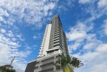 فندق The Straits Suites & Residences